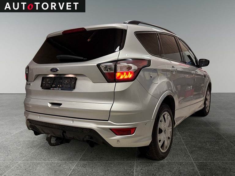 Ford Kuga 1,5 TDCi 120 ST-Line aut.