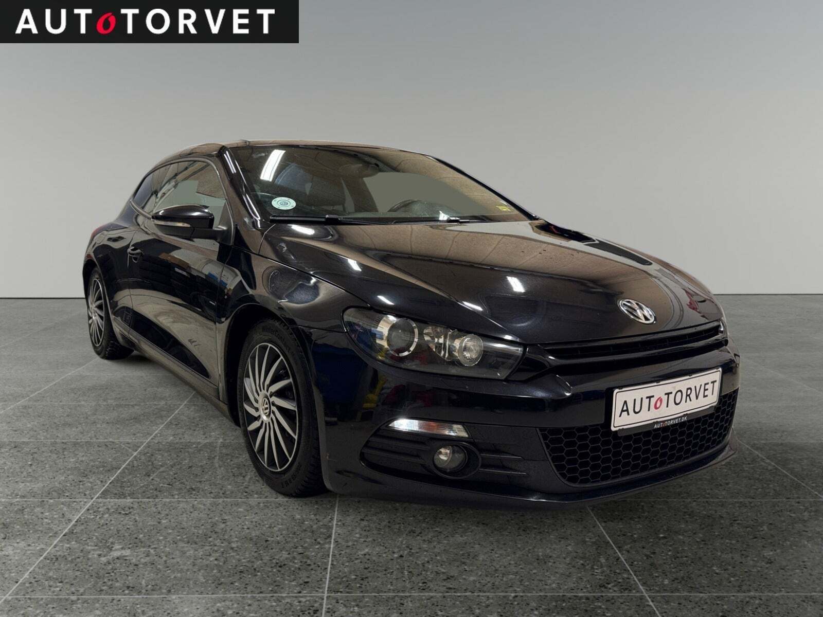 VW Scirocco 2,0 TDi 140 Sport DSG BMT Van