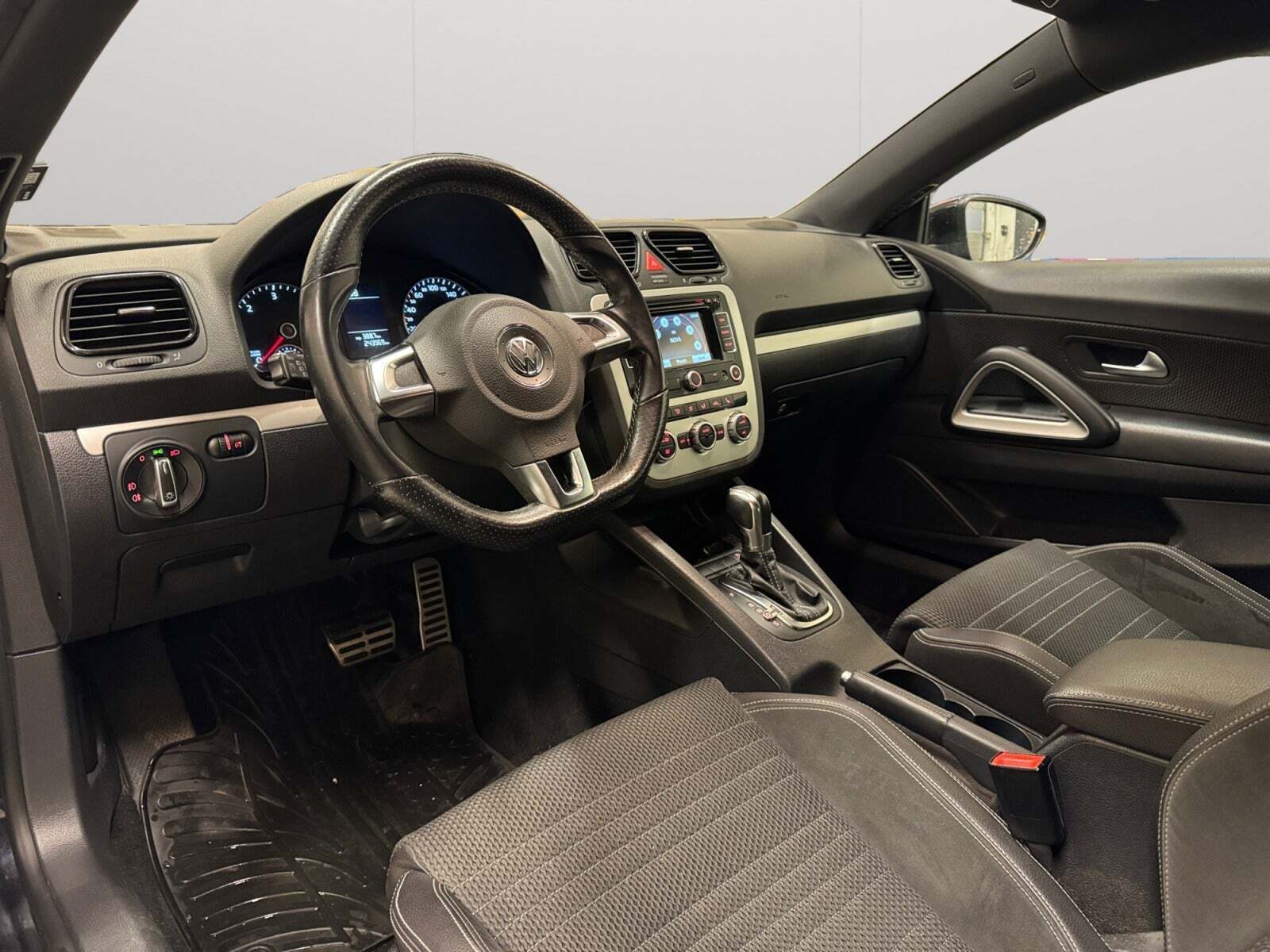 VW Scirocco 2,0 TDi 140 Sport DSG BMT Van