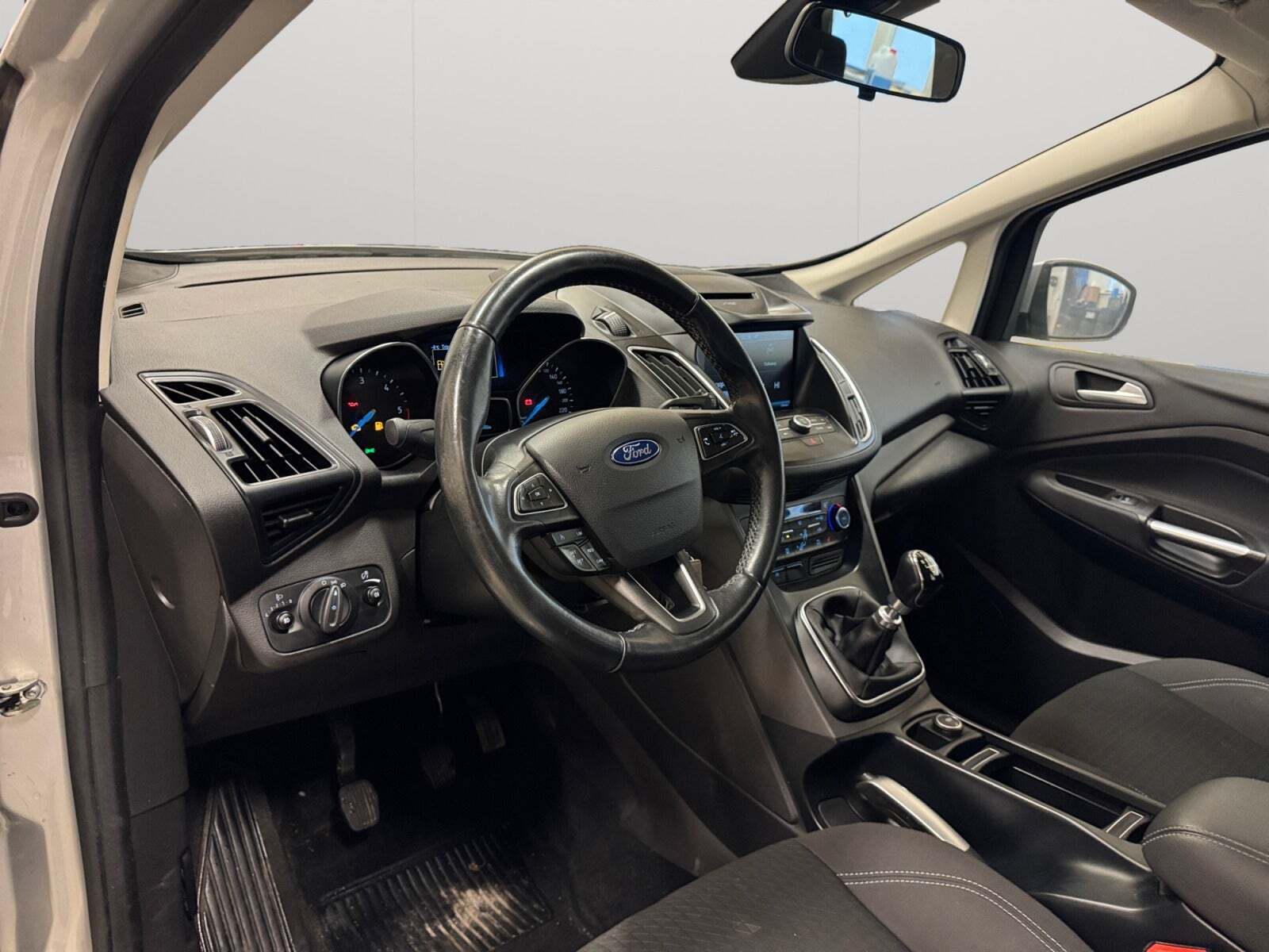 Ford C-MAX 1,5 TDCi 120 Titanium