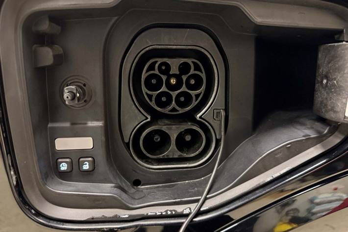 Sort Renault Megane E-Tech fra 2023