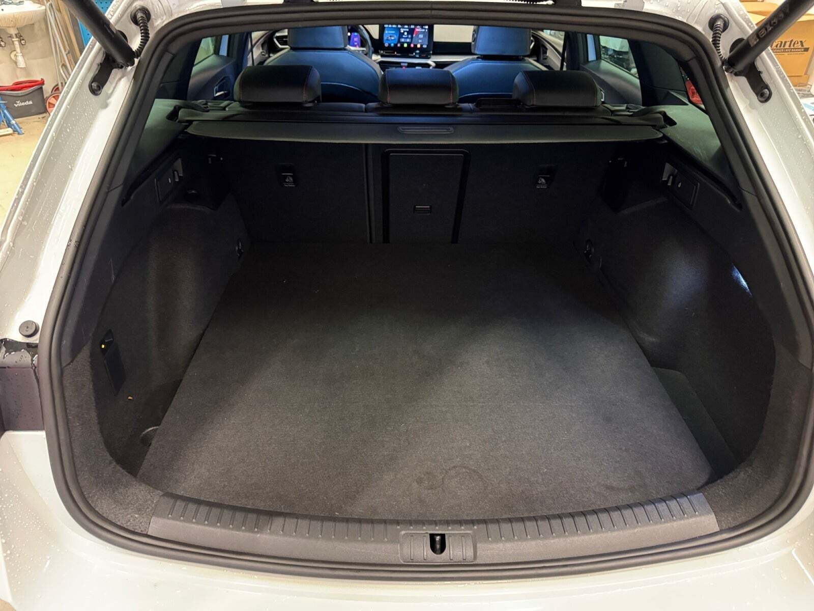 Hvid Seat Leon fra 2021