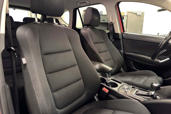 Rød Mazda CX-5 fra 2017