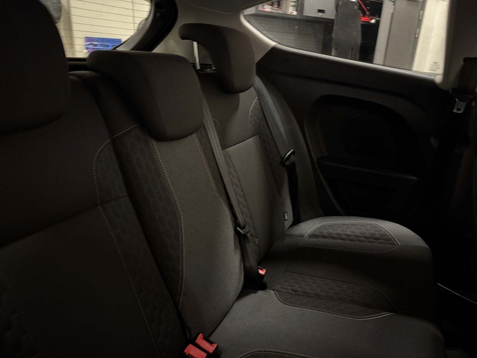 Hvid Ford Fiesta fra 2015