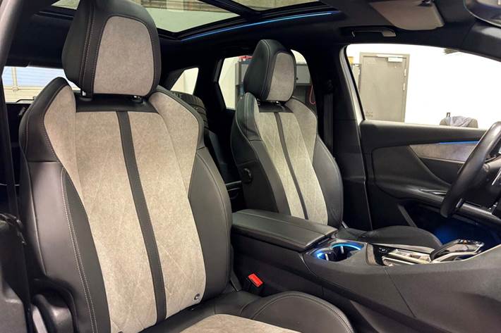 Hvid Peugeot 3008 fra 2020