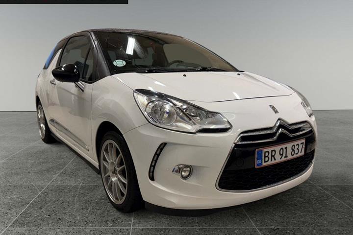 Hvid Citroën DS3 fra 2014 set udefra