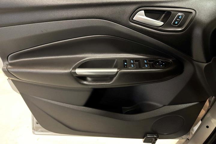 Sølv Ford Kuga fra 2018