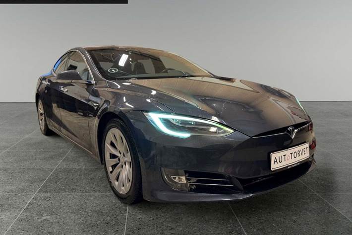 Grå Tesla Model S fra 2019