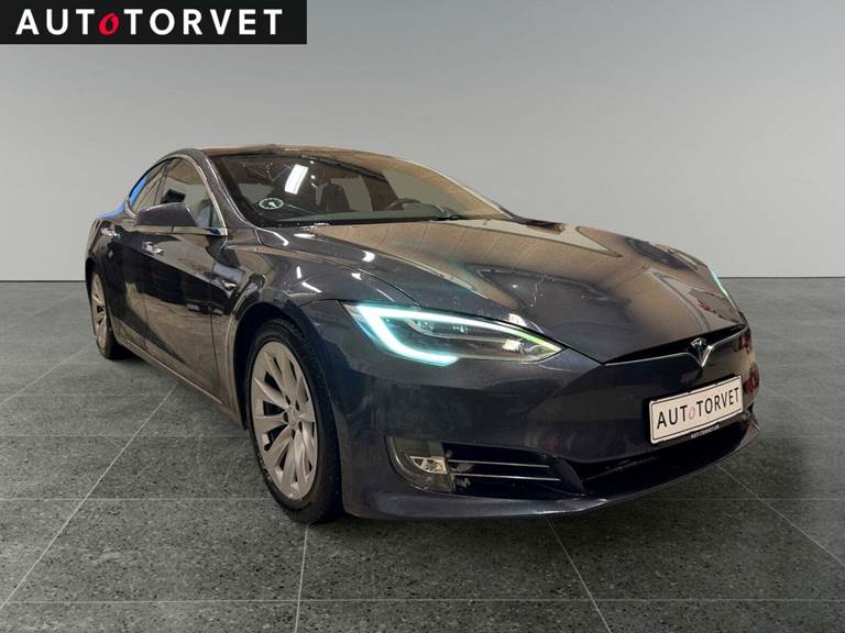 Tesla Model S 90D
