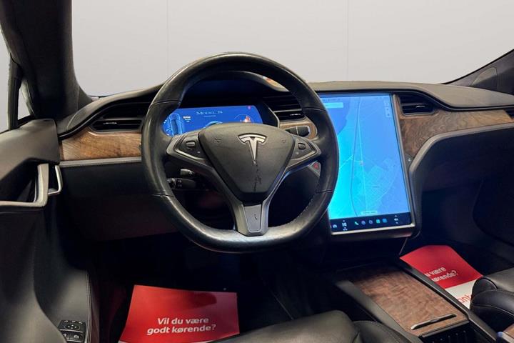 Grå Tesla Model S fra 2019
