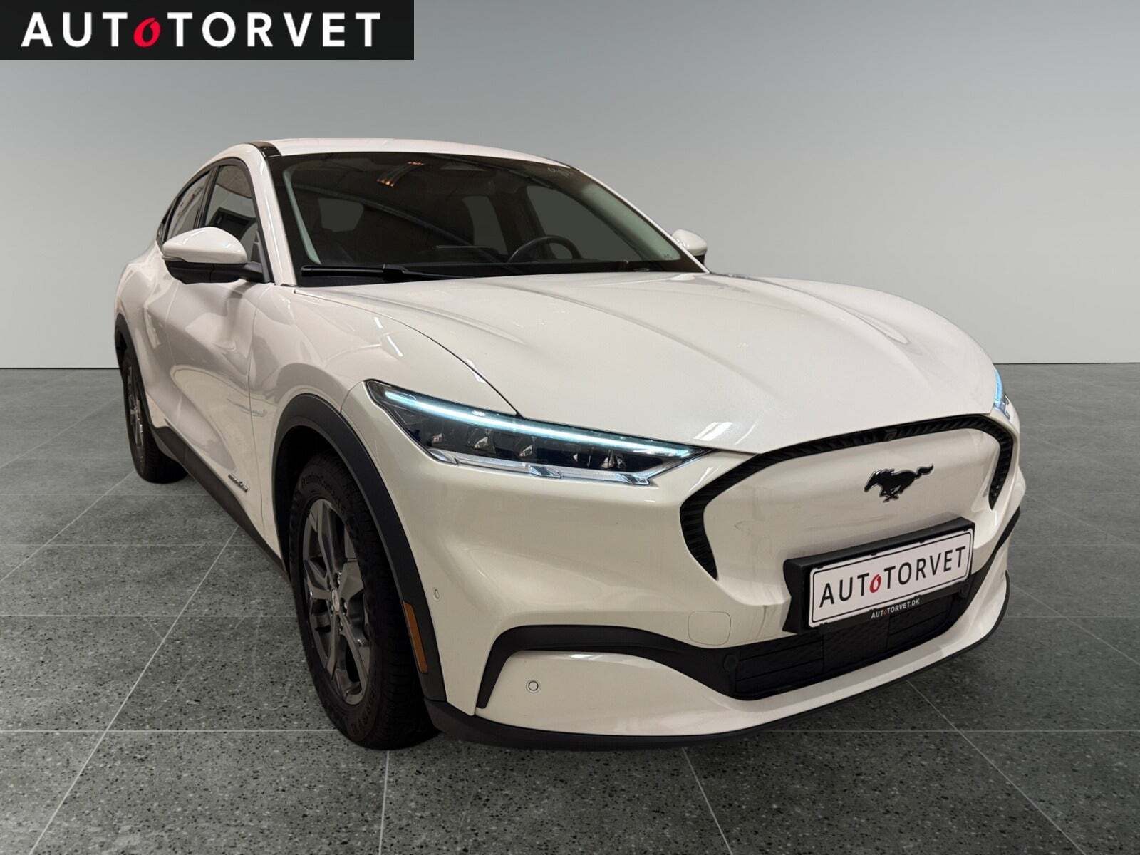 Ford Mustang Mach-E 68 Standard Range