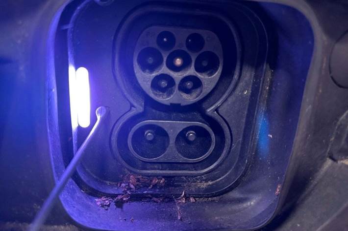 Grå Volvo XC40 fra 2021