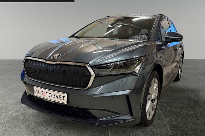 Grå Skoda Enyaq fra 2021 set udefra