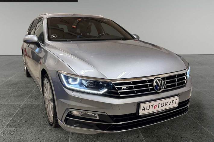 Sølv VW Passat fra 2019
