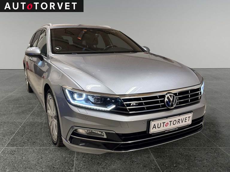 VW Passat 2,0 TSi 272 R-line Variant DSG 4Motion