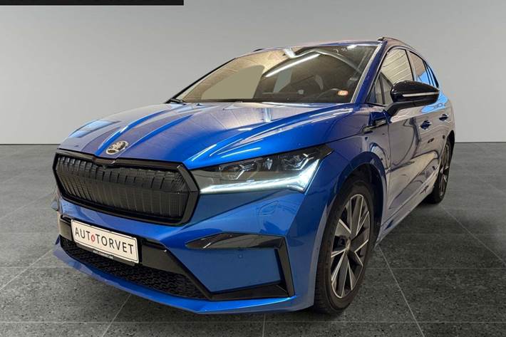 Blå Skoda Enyaq fra 2021 set udefra