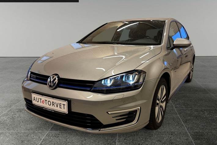 Orange VW Golf VII fra 2016