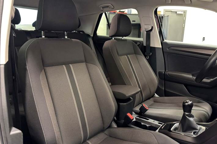 Sort VW T-Roc fra 2018