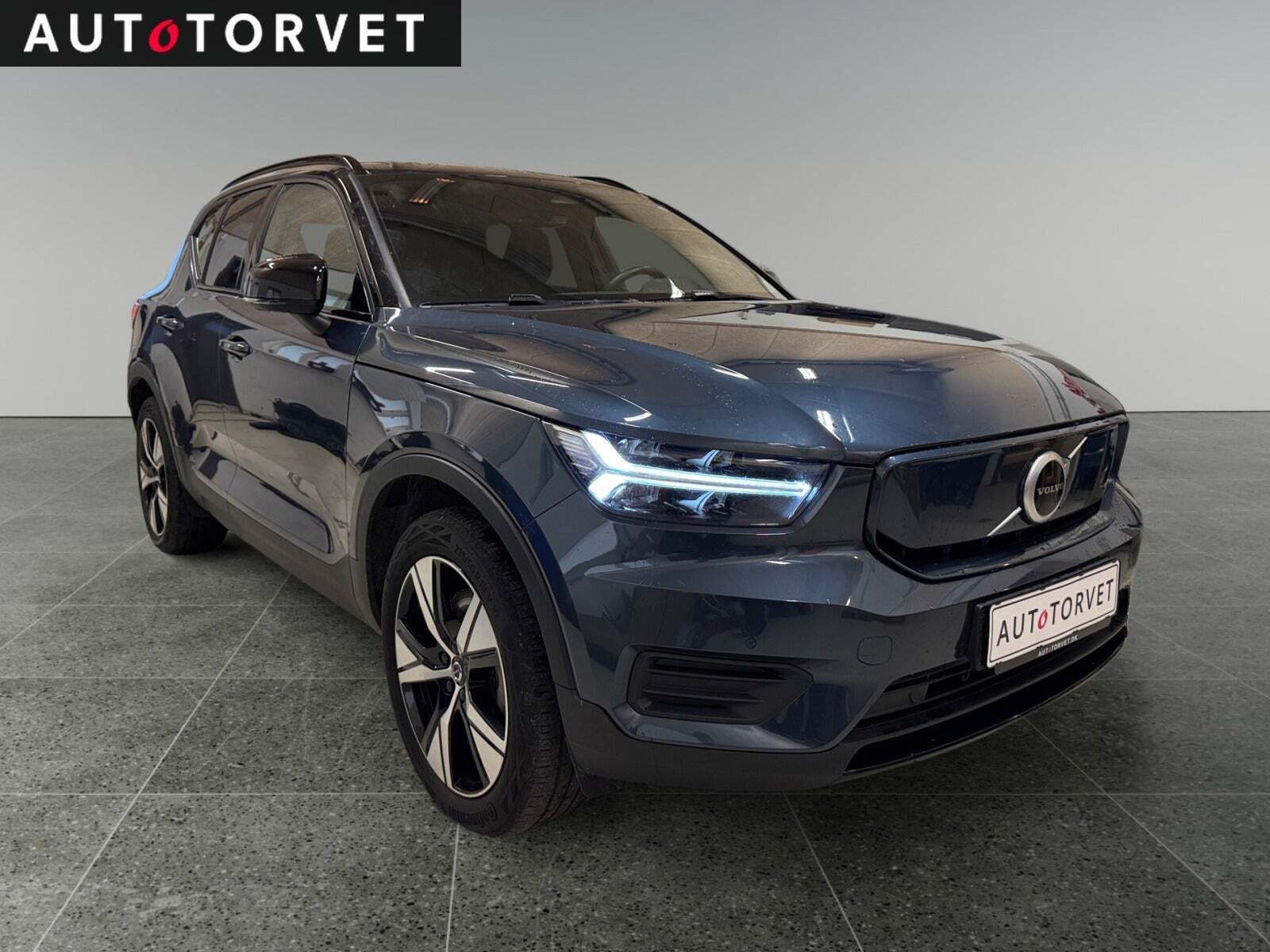 Volvo XC40 P6 ReCharge Core
