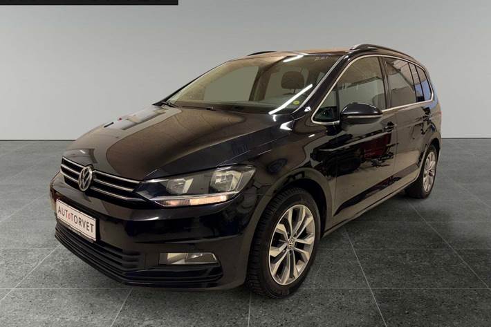 Sort VW Touran fra 2017
