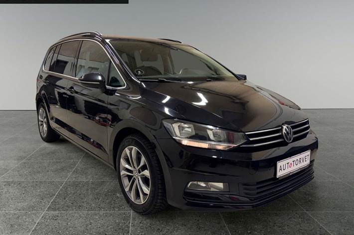 Sort VW Touran fra 2017