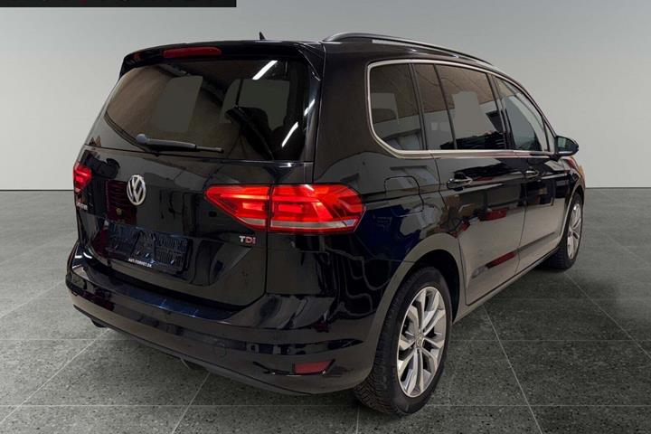 Sort VW Touran fra 2017