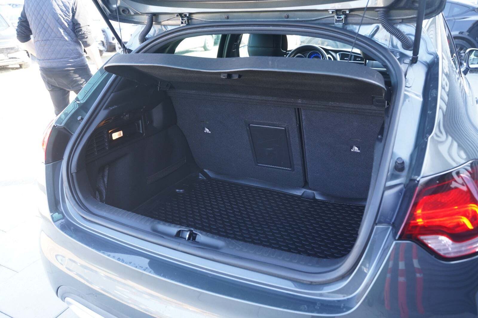 Grå Citroën DS4 fra 2012