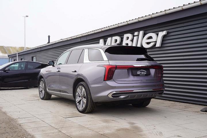 Grå Hongqi E-HS9 fra 2023