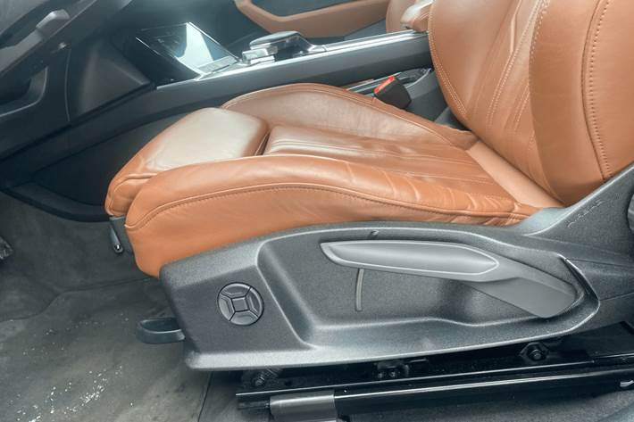 Grå Audi e-tron fra 2019