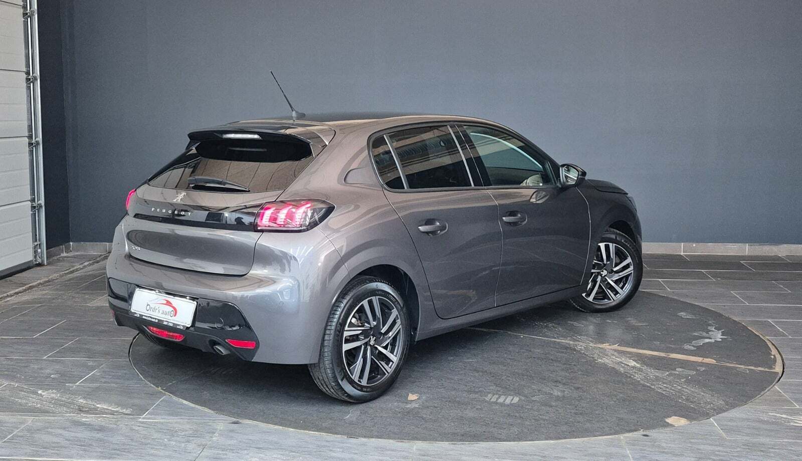 Peugeot 208 1,2 PureTech 100 Allure