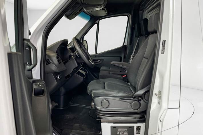 Hvid Mercedes Sprinter 316 fra 2020