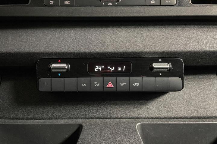 Hvid Mercedes Sprinter 316 fra 2020