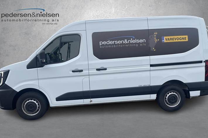 Hvid Nissan Interstar fra 2025