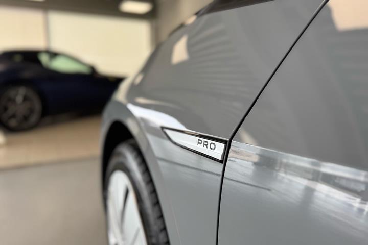 Grå VW ID.3 fra 2022