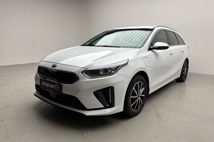 Hvid Kia Ceed fra 2021