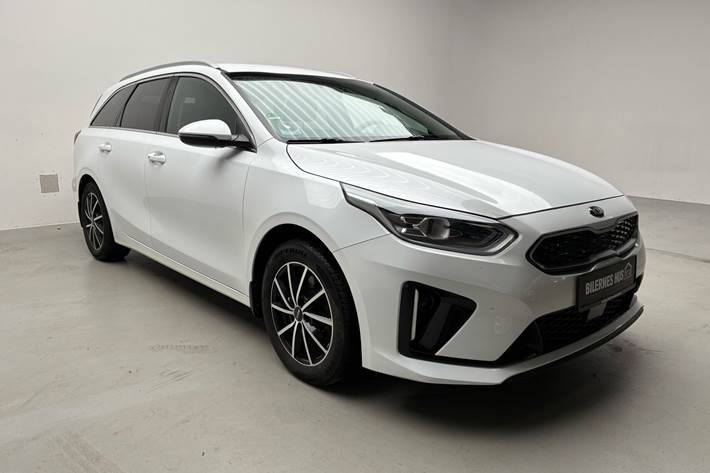 Hvid Kia Ceed fra 2021
