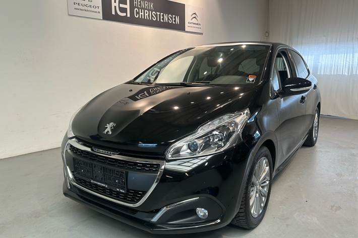Sort Peugeot 208 fra 2019