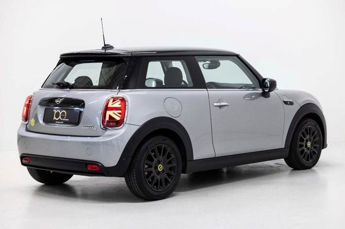 Grå Mini Cooper SE fra 2023