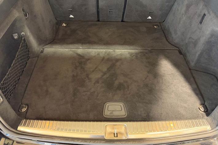 Sort Mercedes C200 d fra 2017