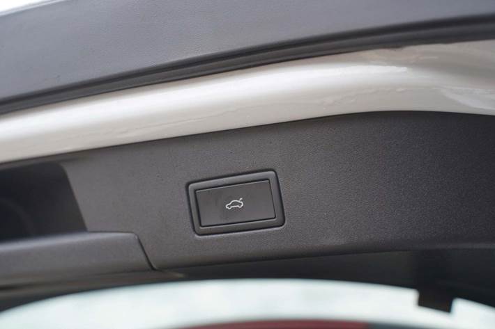 Hvid VW ID.4 fra 2026