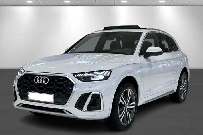 Hvid Audi Q5 fra 2023 set udefra