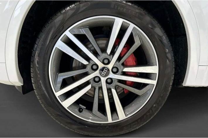 Hvid Audi Q5 fra 2023