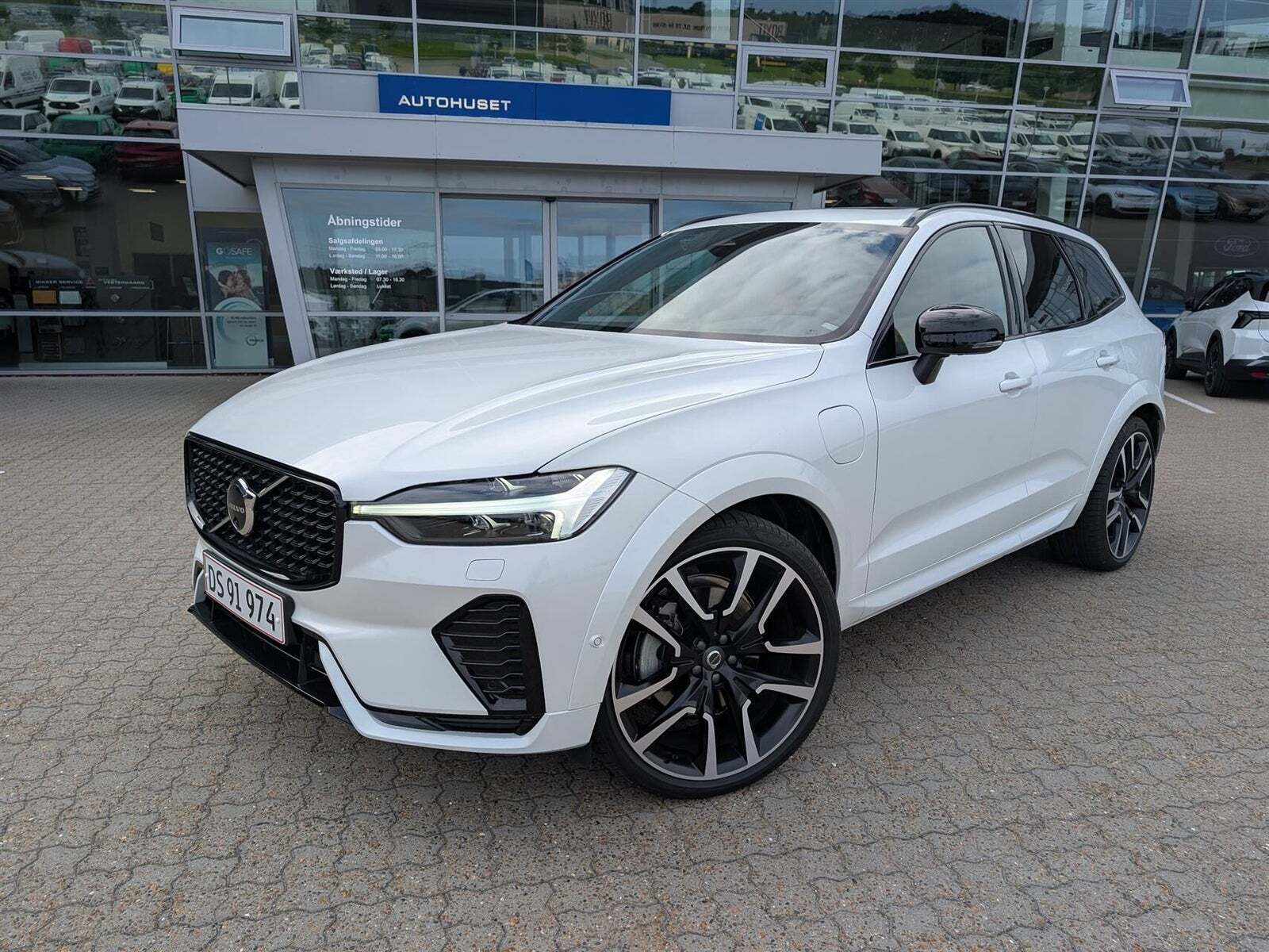 Volvo XC60 2,0 T8 ReCharge Ultimate Dark aut. AWD