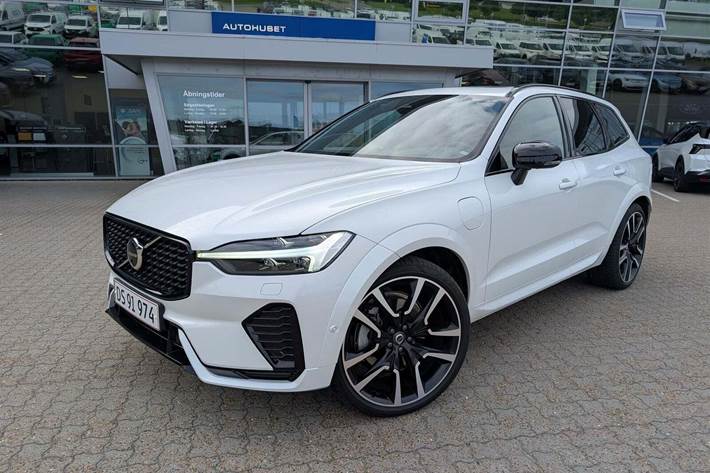 Hvid Volvo XC60 fra 2024