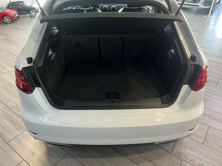 Audi A3 1,4 e-tron S-line Sportback S-tr.