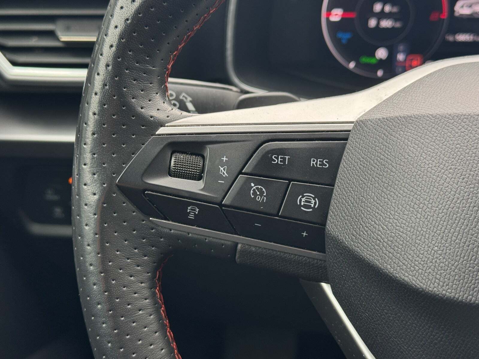 Grå Seat Leon fra 2021