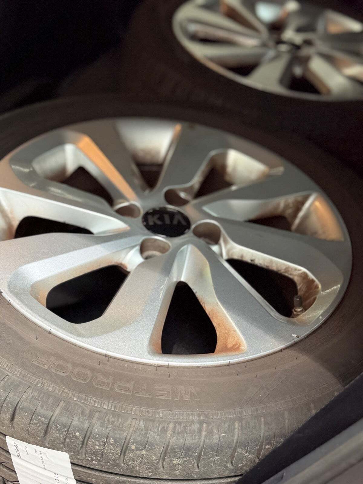 Rød Kia Rio fra 2016