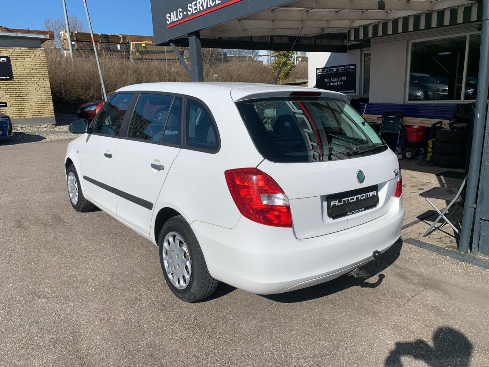 Hvid Skoda Fabia fra 2011