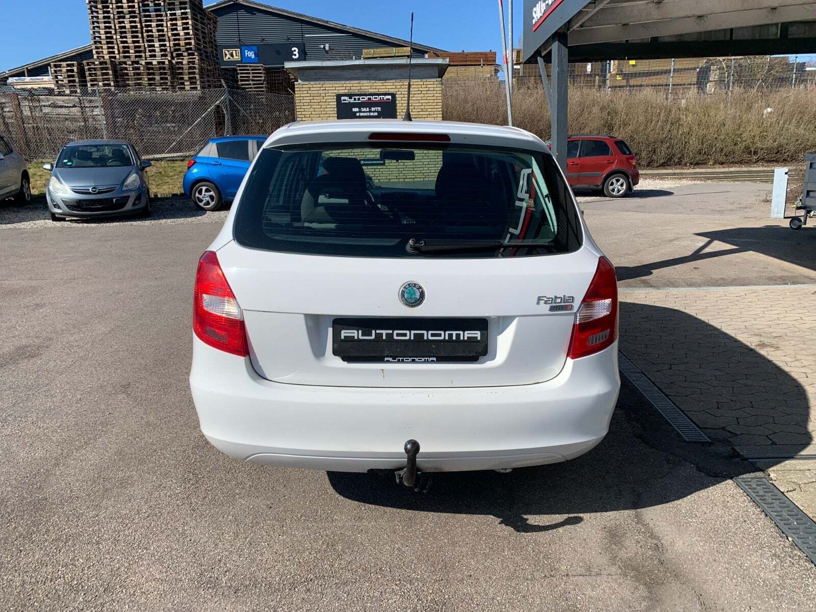 Hvid Skoda Fabia fra 2011