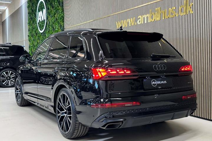 Sort Audi Q7 fra 2026